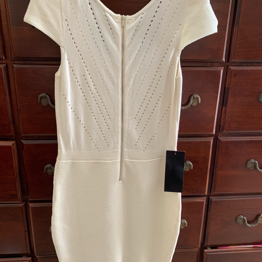 Dress - Picture 5 of 8